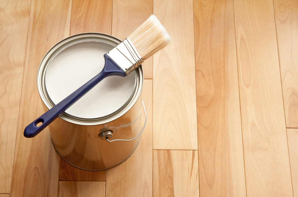 Repeindre le parquet en bois de sa cuisine